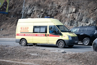 Массовая авария с участием скорой на объездной Владивостока