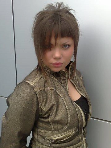 Света стала «Ананасом» в 17 лет из-за своих коротких волос | Источник: sveta.ananas / Vk.com