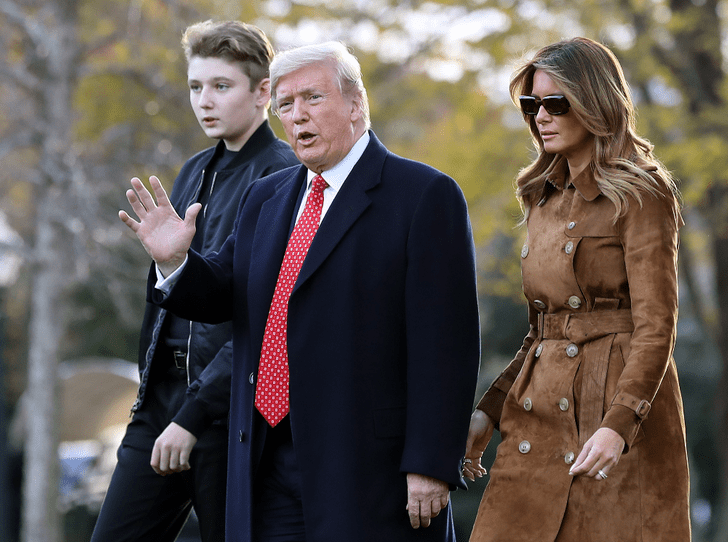 Фото №1 - Мелания Трамп на тропе войны: как первая леди защищает сына от нападок общественности