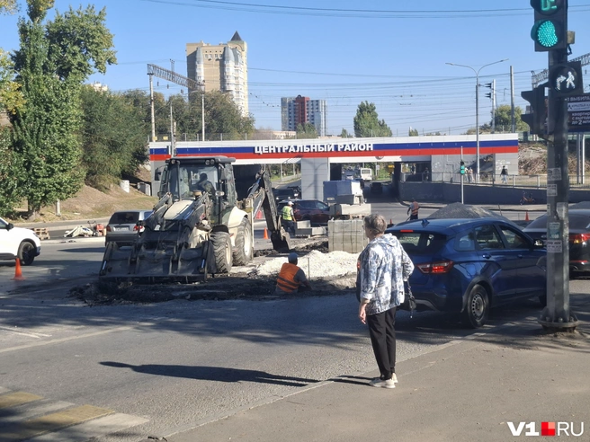 Когда планируется завершить все работы — неизвестно | Источник: читатели V1.RU