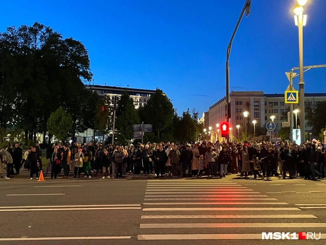 Народ продолжает прибывать | Источник: Вера Борисова / MSK1.RU