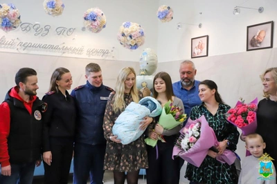 Полицейские в Пскове помогли роженице доехать до роддома