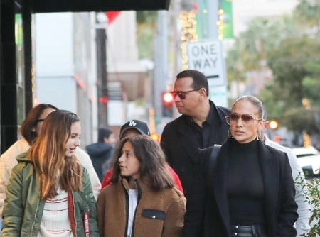 Дженнифер Лопес в Лос-Анджелесе