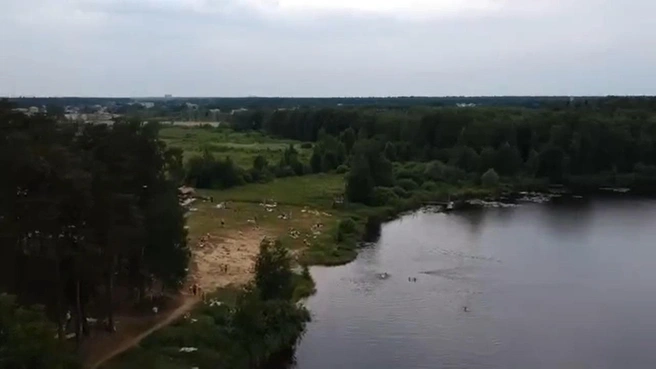 До спасительного берега нужно было проплыть 25 метров | Источник: Илья Макаров / Vk.com