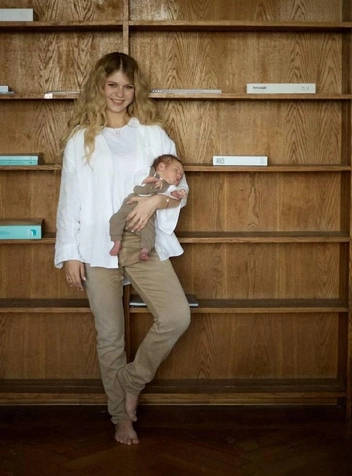 Спортсменка стала мамой в 21 год | Источник: Alexandra Trusova, avtrusovaofficial / T.me 