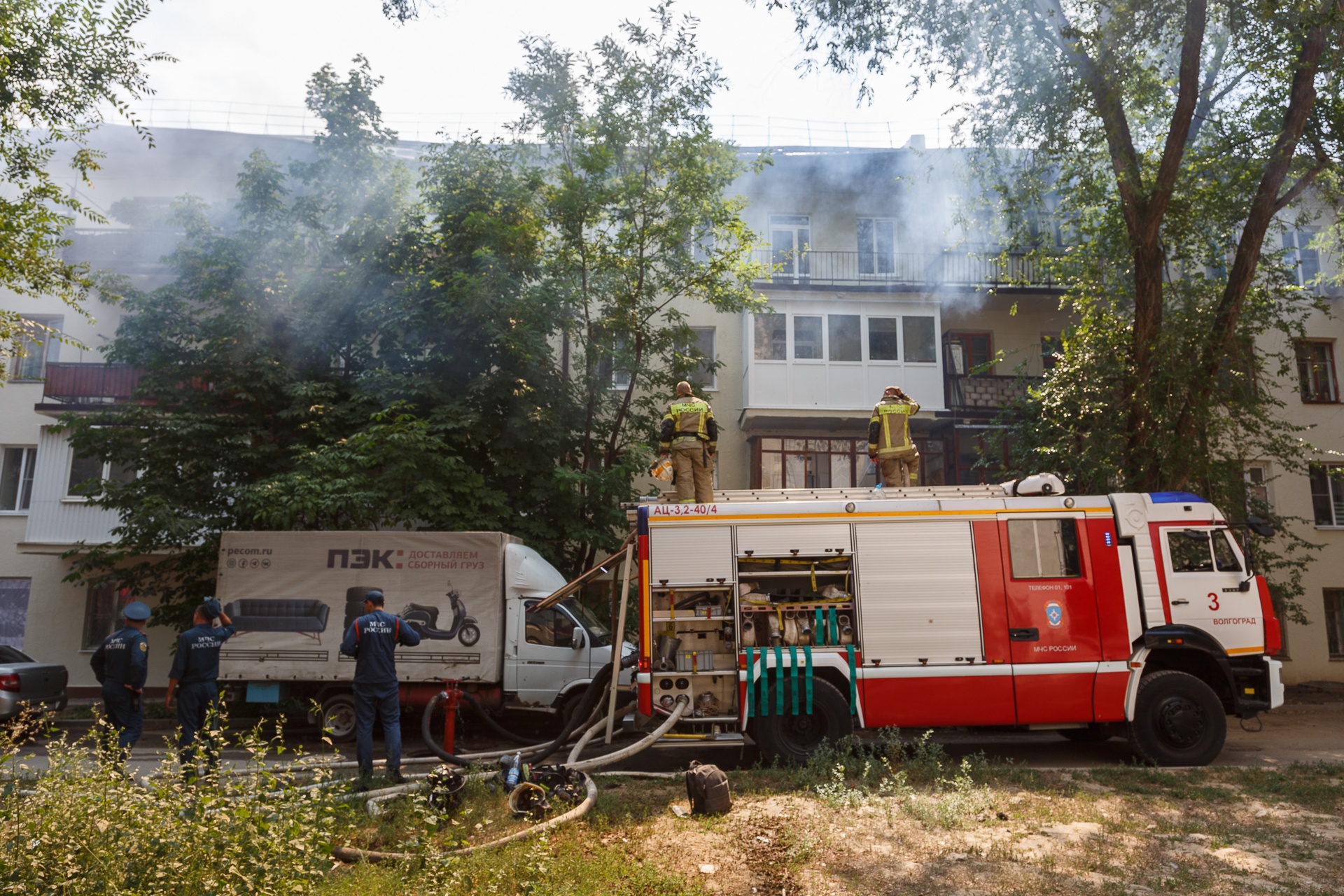 Всё, что известно о пожаре в многоквартирном доме в Волгограде - 18 июля  2024 - V1.ру