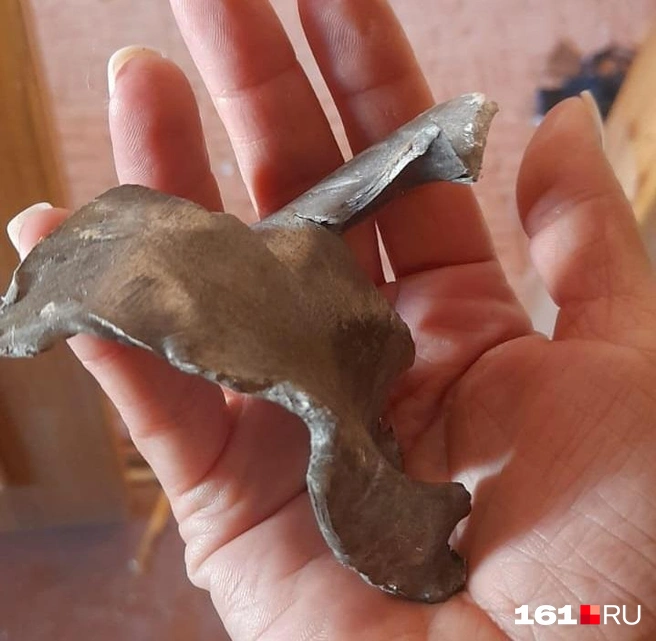 Такие осколки залетали в квартиры людей  | Источник: Ольга Афоничева 