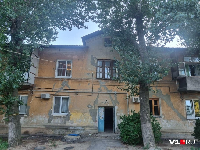 Жильцы аварийного дома ждут обещанного расселения годами, но оно лишь откладывается | Источник: читатели V1.RU