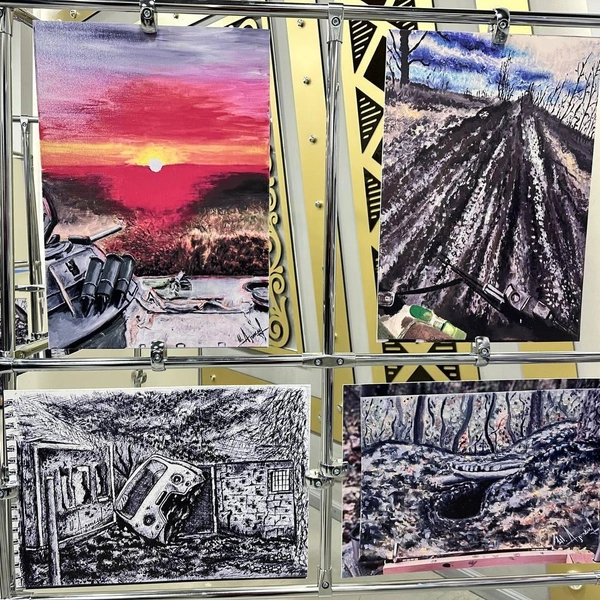 Картины Артема Журавлева | Источник: Илья Константинов / 14.RU