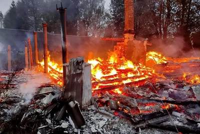 В Староселье сгорел дачный дом