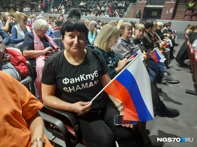 Томичка Ольга состоит в фан-клубе певца. Она сказал, что любит его творчество за «бешеную энергетику» | Источник: Анастасия Харламова / NGS70.RU
