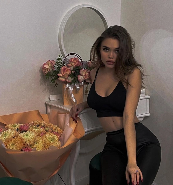 Полина Малинина  | www.starhit.ru