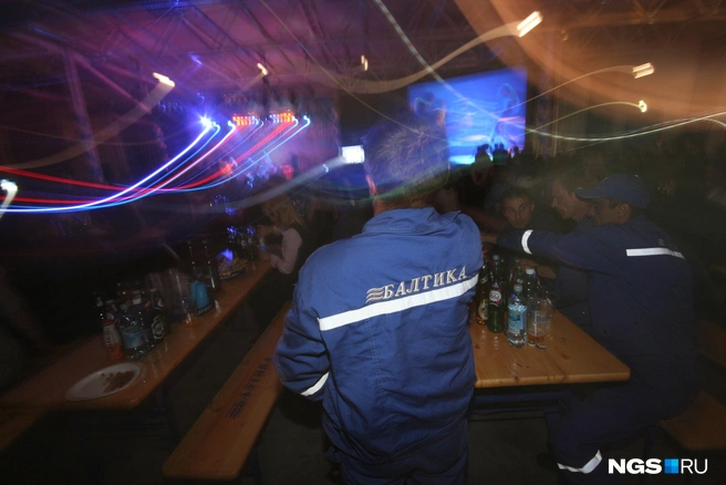 Разобраться в том, кто владеет сейчас российскими пивоваренными заводами международных гигантов, непросто | Источник: Стас Соколов / NGS.RU