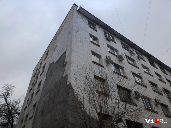 Назвать общежитие благополучным получится с трудом | Источник: Денис Паустовский / V1.RU