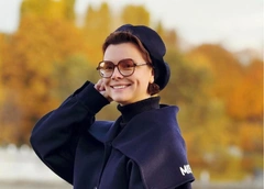 Брухунова в нелепом образе дала отпор хейтерам: «Слова „бабушкин гардероб“ не обижают — ко мне это не имеет отношения!»