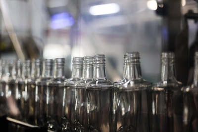 В Иркутске собирают прозрачное стекло для городских арт-объектов