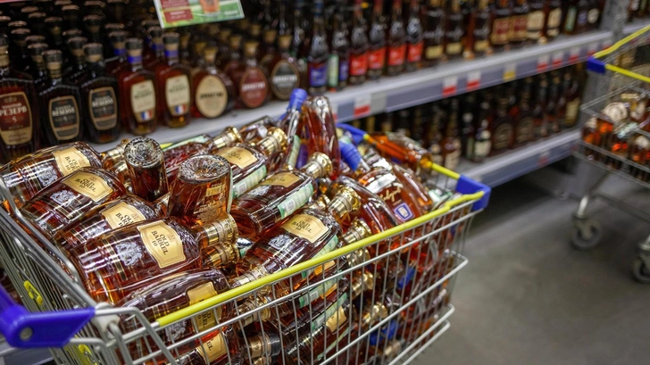 «Ничего общего с оригинальными напитками»: чем будут поить россиян вместо коньяка на фоне роста цен? «Ничего общего с оригинальными напитками»: чем будут поить россиян вместо коньяка на фоне роста цен?