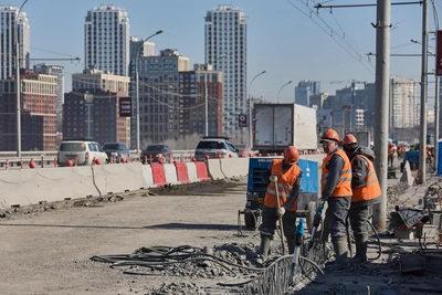 Работы на Димитровском мосту с перекрытием завершат в этом году