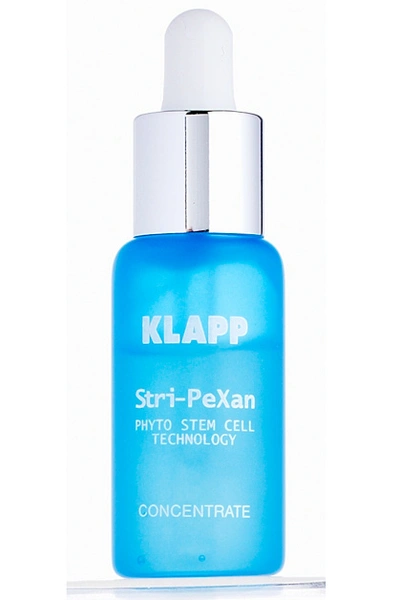 Гиалуроновая кислота и стволовые клетки яблока в высококонцентрированной форме – вот секрет эффективности сыворотки Klapp Stri-PeXan Phyto Stem Cell Technology Concentrate. N.B. Интенсивный курс рассчитан на четыре недели. | Источник: Николай Гулаков, Глеб Кордовский