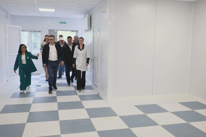 Текслер оценил новую поликлинику в Аргаяше | Источник: gubernator74.ru