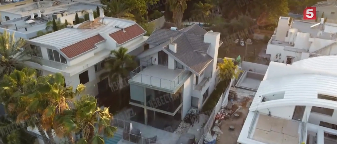 Израильская Рублевка: как выглядит роскошный особняк Максима Галкина* и Аллы Пугачевой в Израиле (спойлер: они его не арендуют!) | Источник: Пятый канал