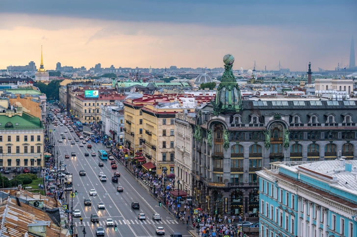 300 петербургских отелей стали нелегальными. Что происходит? | Источник: Sergey Lavrishchev via Shutterstock/Fotodom.ru