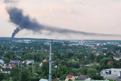 Крупный пожар в Долгопрудном: столб черного дыма виден за километры