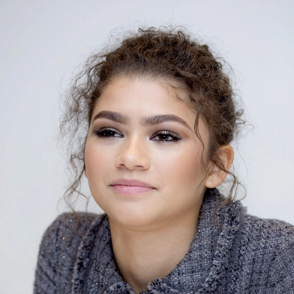 кудрявые волосы, длинные кудрявые волосы, кудрявый метод, кудрявый волос женский, фото кудрявых волос, кудрявые звезды, большие кудрявые волосы, темные кудрявые волосы | Источник: ZUMA Press, Inc.