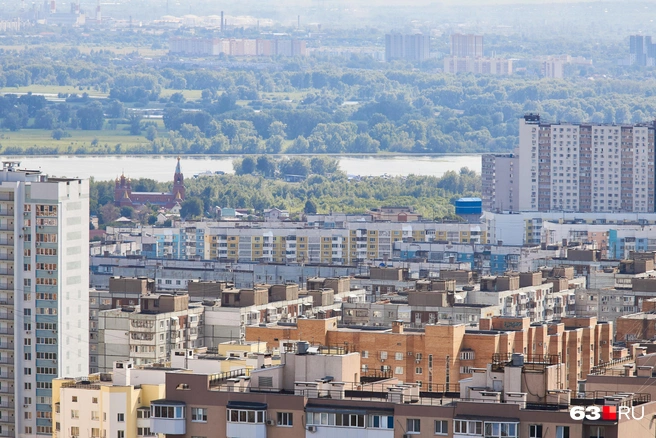 Поселок Запанской можно узнать по церкви Архангела Михаила, это последний дореволюционный храм Самары | Источник: Роман Данилкин / 63.RU