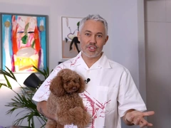 Картины на скотче и небрежный люкс: как выглядит квартира Рогова, который не боится чужих оценок