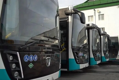 25 новых автобусов вышли на маршруты в Сургуте