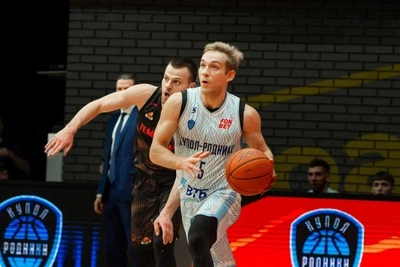 Комментатор напился на матче уральской команды и стал мемом