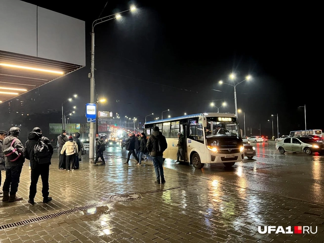 С пересадками добираться никто не хочет | Источник: Андрей Бирюков / UFA1.RU