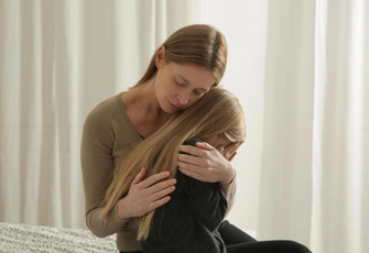 «Муж решил жить отдельно и скучает по дочери, а она считает, что им не о чем разговаривать»