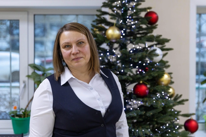 Диспетчер третьей колонны Наталья Буцева работает по графику в первый день года | Источник: Артем Бауман