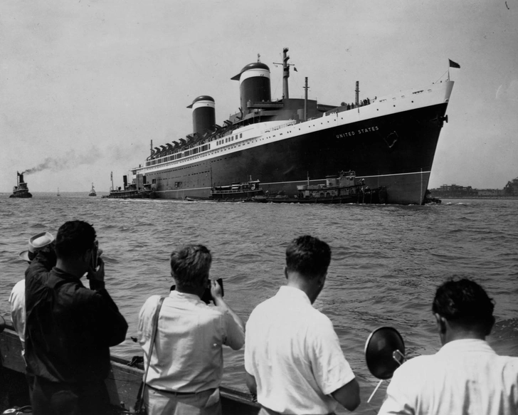 United States после спуска на воду, июнь 1951 года | Источник: Library of Congress/Corbis/VCG via Getty Images