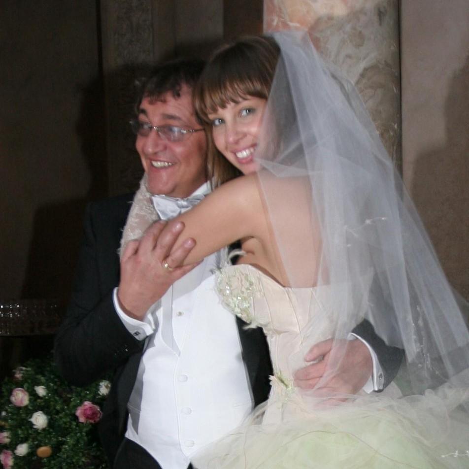 Не месть Полине, а давно запланированный переезд: адвокат Дмитрия Диброва объяснил его решение продать семейное гнездо