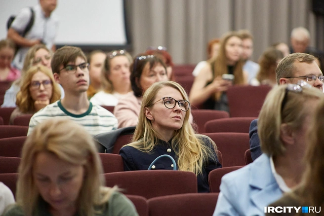 Выступление Маклаковой было интересно сотрудникам силовых структур | Источник: Даниил Конин / «ИрСити»