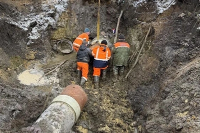Стеклянный турецкий водовод — источник проблем в Гуково