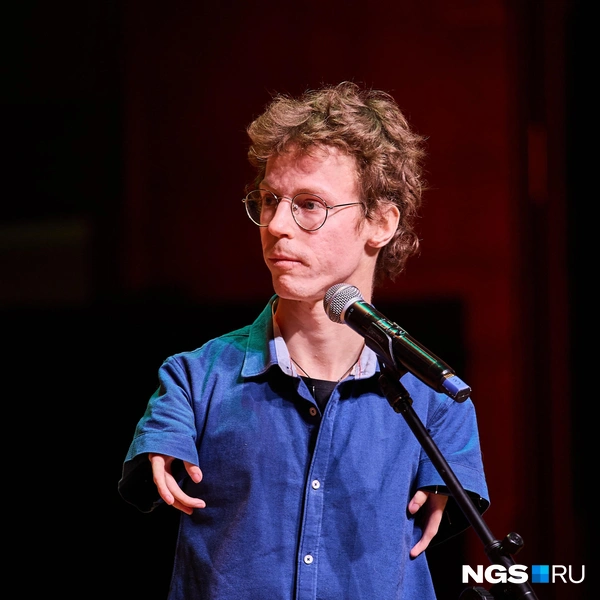 Роман Акулов родился с двусторонней фокомелией, но эта особенность не помешала ему добиться успеха | Источник: Александр Ощепков / NGS.RU