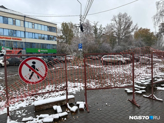 Еще немного ограждений  | Источник: Мария Лобанова / NGS70.RU 