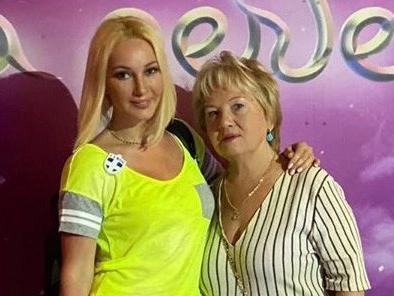 «Прогнозов нет, помогает Елена Малышева»: новые данные о состоянии мамы Леры Кудрявцевой