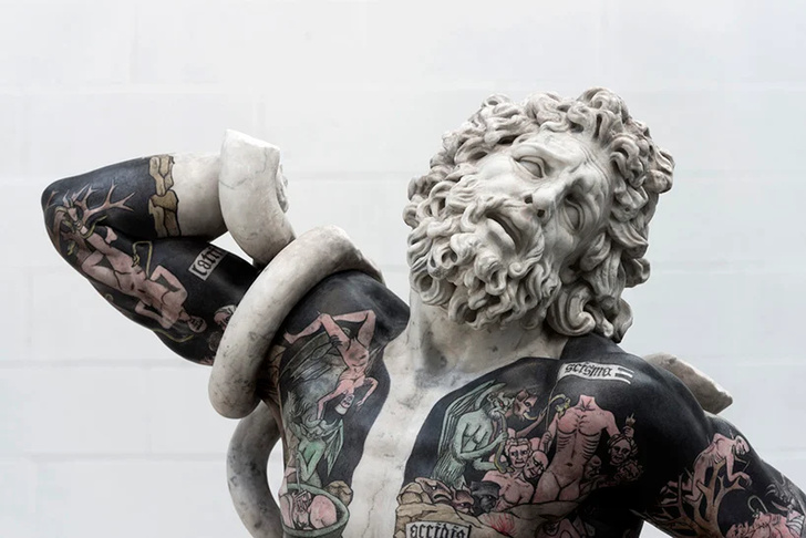 Художник Фабио Виале наносит татуировки на мраморные скульптуры (фото 1)