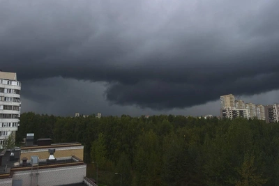 Казань накрыл мощный ливень и ураганный ветер