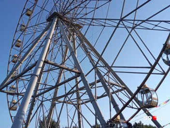 На колесе все кабинки стеклянные, чтобы было лучше видно | Источник: Вероника Свизева / 59.RU