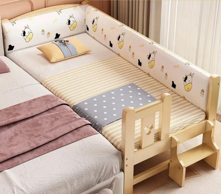 Детская кроватка из массива дерева