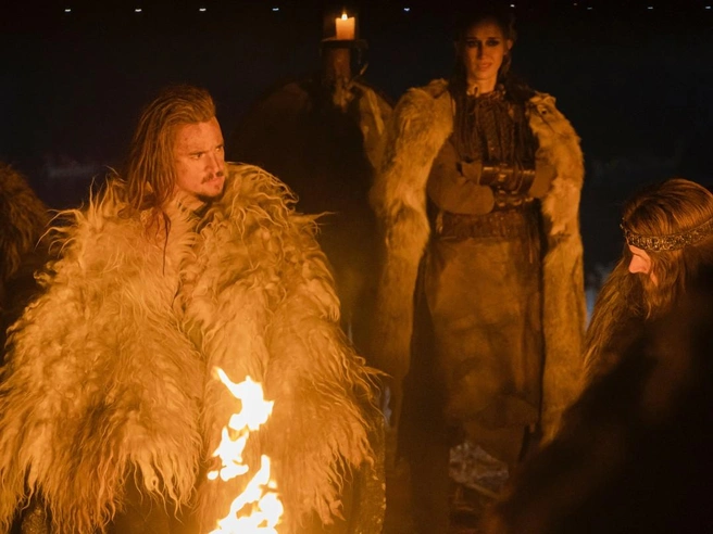Сюжет этого сериала держит в напряжении от начала до конца | Источник: thelastkingdom / Instagram (экстремистская организация, деятельность запрещена на территории РФ)
