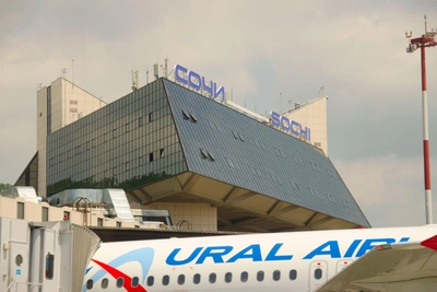 Самолет вернулся в Сочи из-за ракетной угрозы