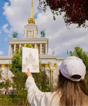 Павильон № 1 и входные арки: знаковые объекты ВДНХ отмечают свой юбилей