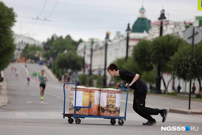 Машины не смогут ездить по центральным улицам города | Источник: Евгений Софийчук / NGS55.RU